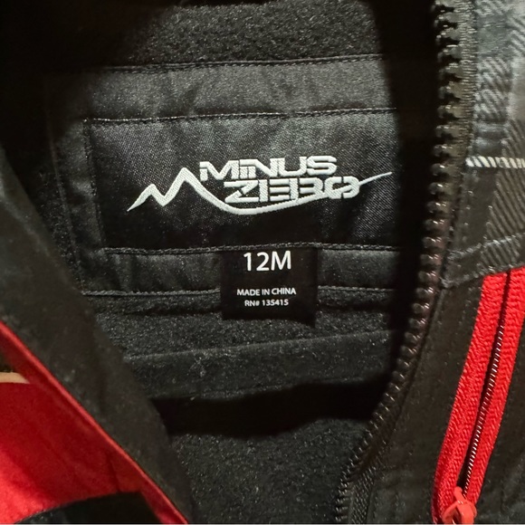 Below Zero  Boy or Girl Red 12 month toddler Jacket - Picture 3 of 4